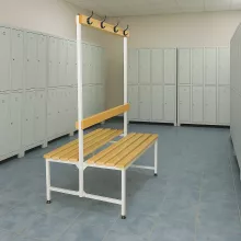 Oboustranná šatní lavice s opěrkou a věšáky o délce 1000 mm