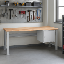 Pracovní stůl se závěsnou skříňkou a nastavitelnými nohami, 2000 mm