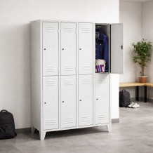8-dveřová šatní skříň s krátkými dveřmi a nožičkami